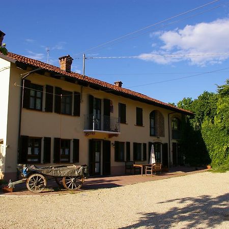 Maison d'hôtes Cascina Caldera à Cantarana Extérieur photo