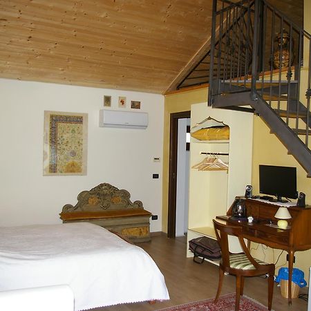 Maison d'hôtes Cascina Caldera à Cantarana Extérieur photo