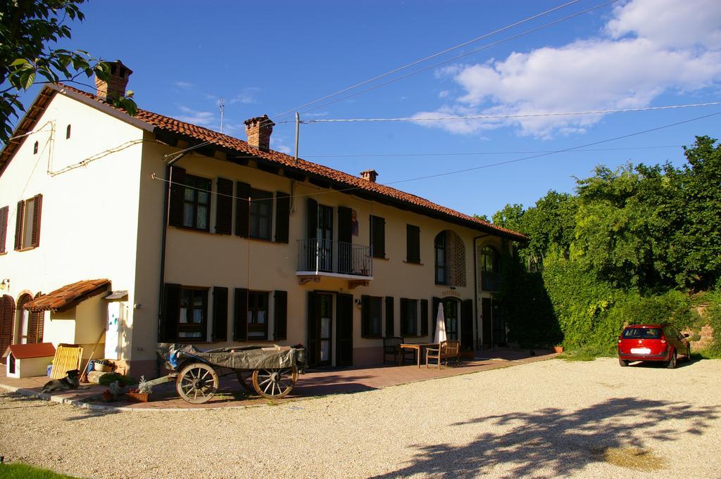 Maison d'hôtes Cascina Caldera à Cantarana Extérieur photo