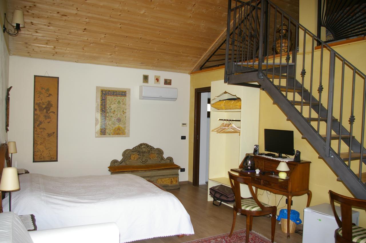 Maison d'hôtes Cascina Caldera à Cantarana Extérieur photo