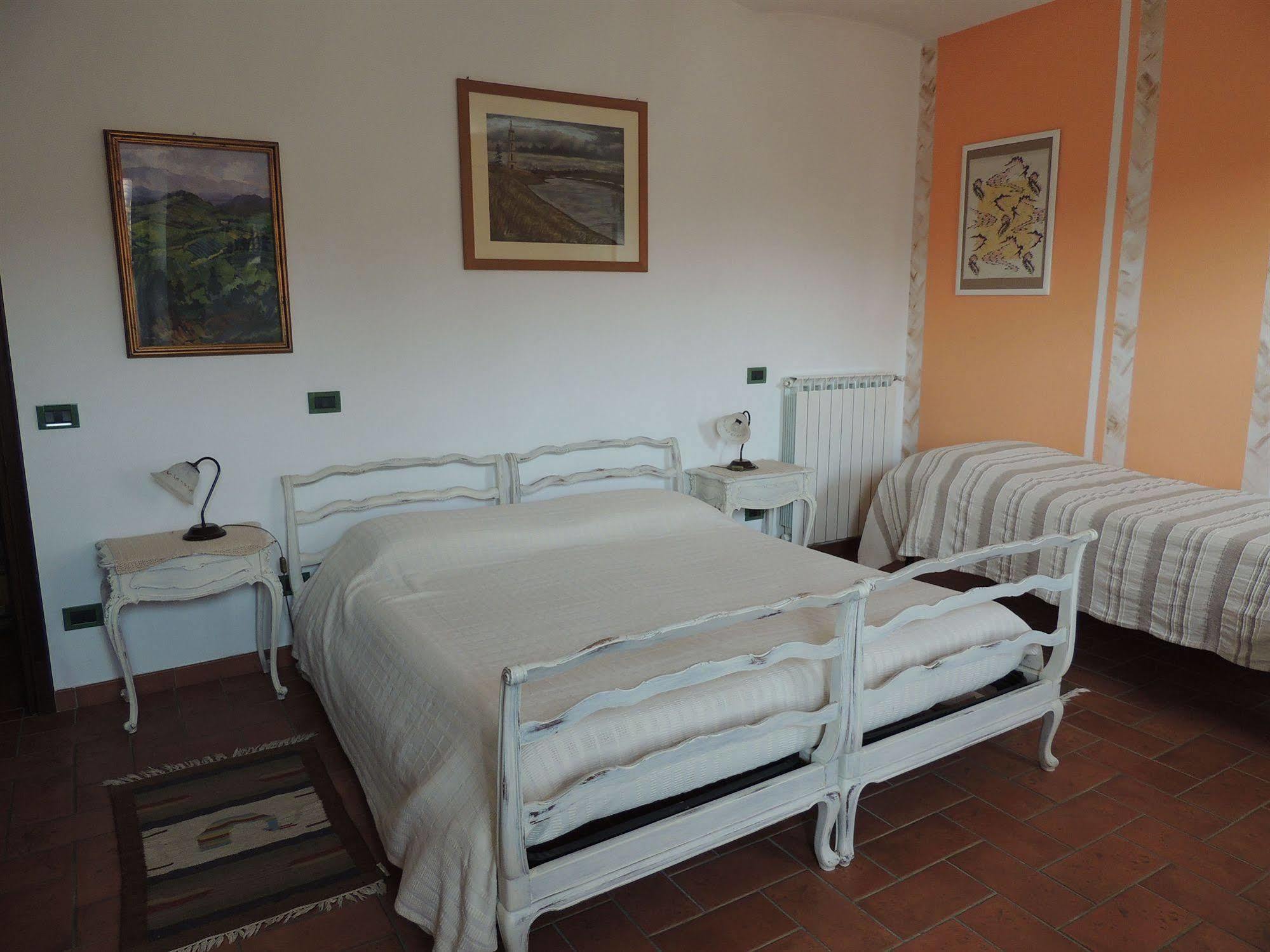 Maison d'hôtes Cascina Caldera à Cantarana Extérieur photo