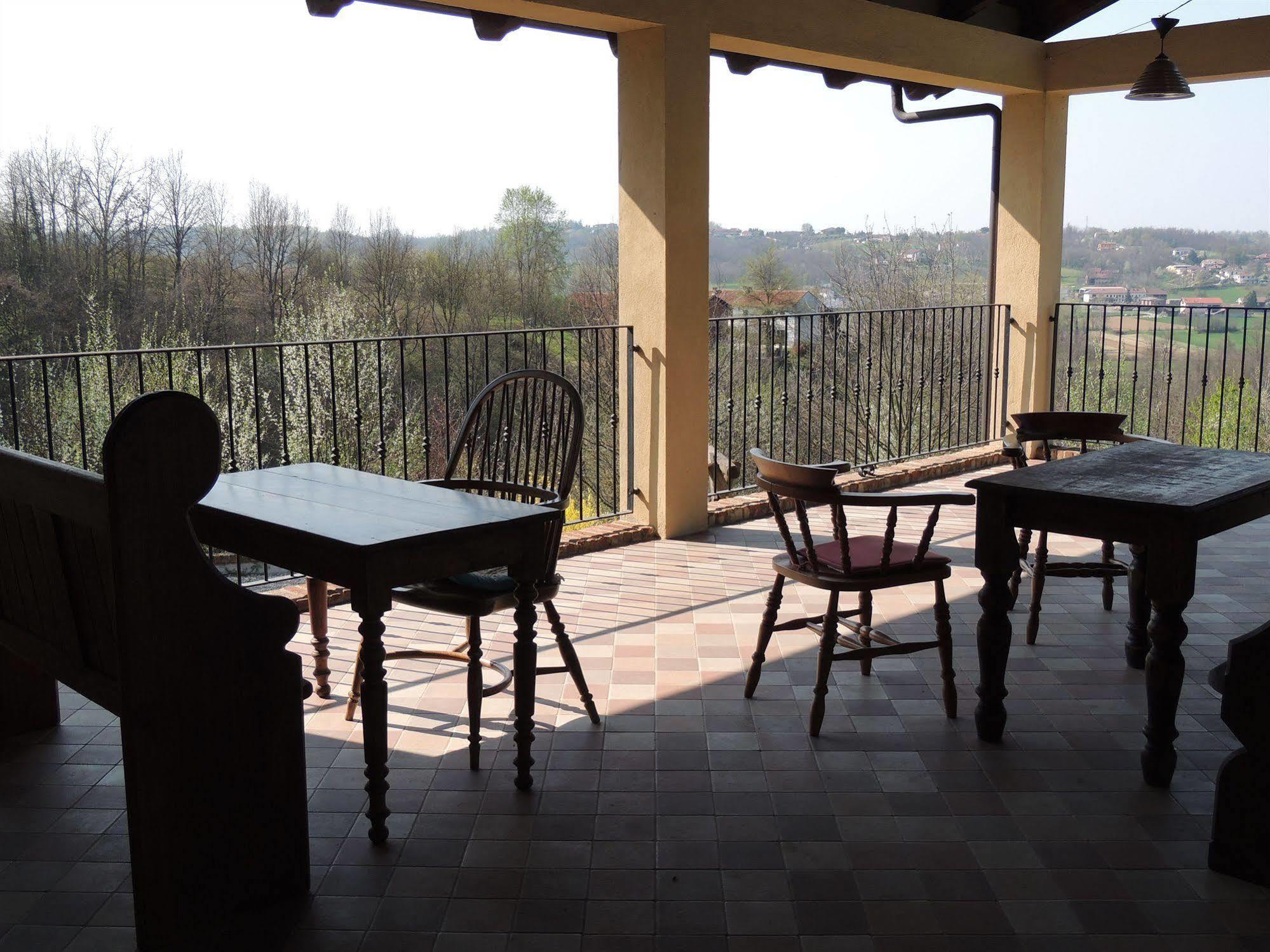 Maison d'hôtes Cascina Caldera à Cantarana Extérieur photo